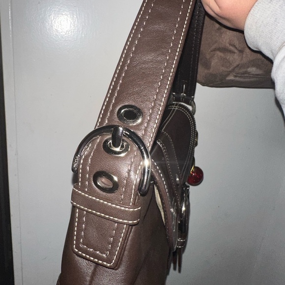 Brown Coach Soho Leather 🍒 - Picture 4 of 9